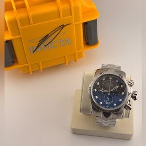 Invicta 1540 Reserve Excursion Swiss Chrono Carbon Fiber Dial52mm CEO signed BOX